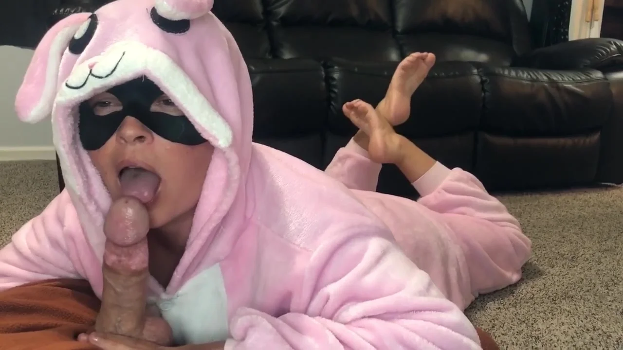 Bunny Girl Gives Foot Pose Blowjob