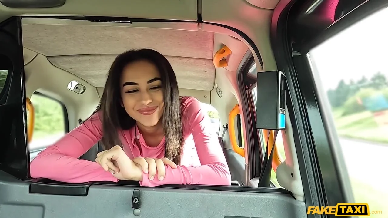 Exotic teen 18+ Gets Italian Facial