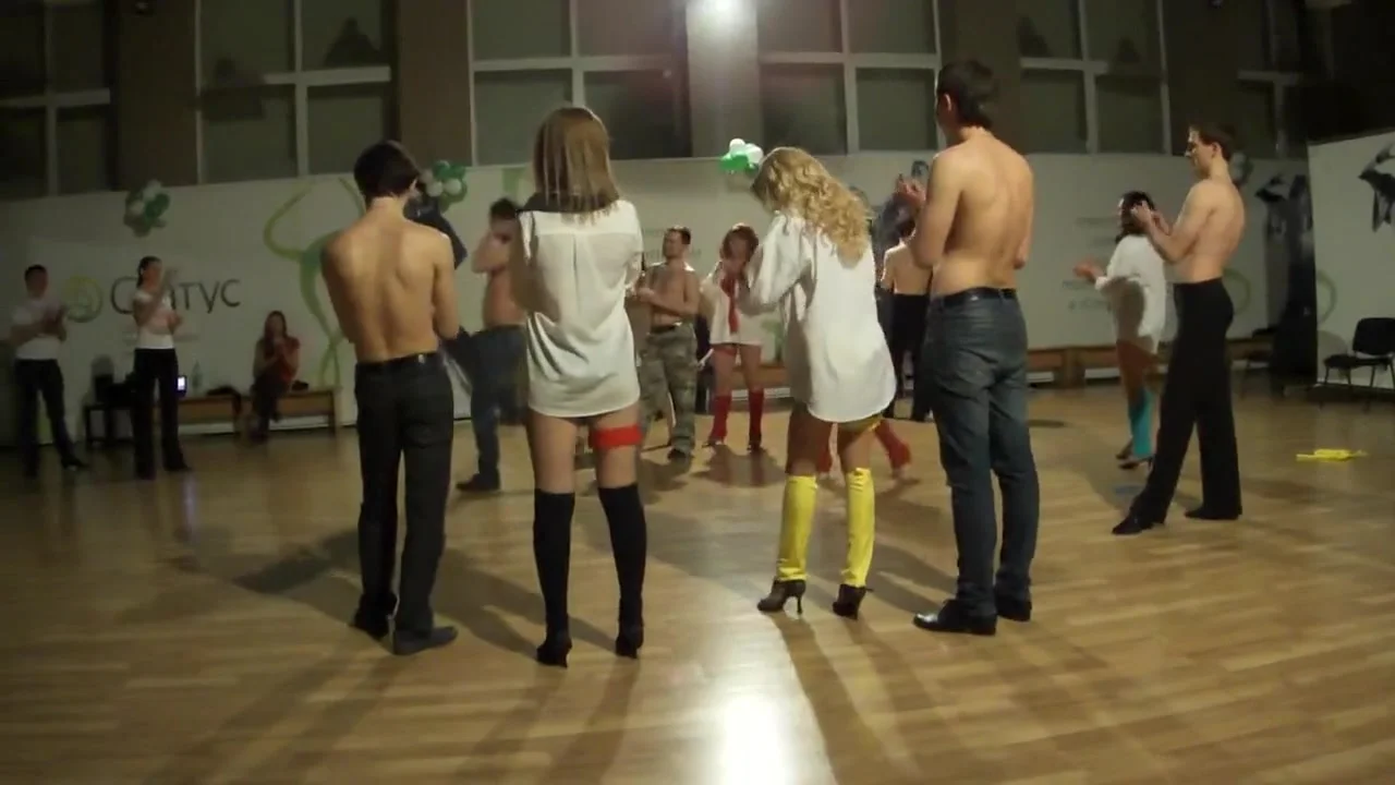 teen 18+ Dans Show 55