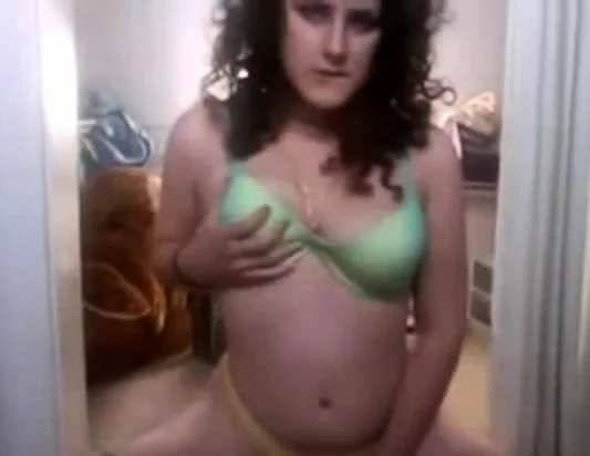 mature busty milf fingering herself in front a webcam
