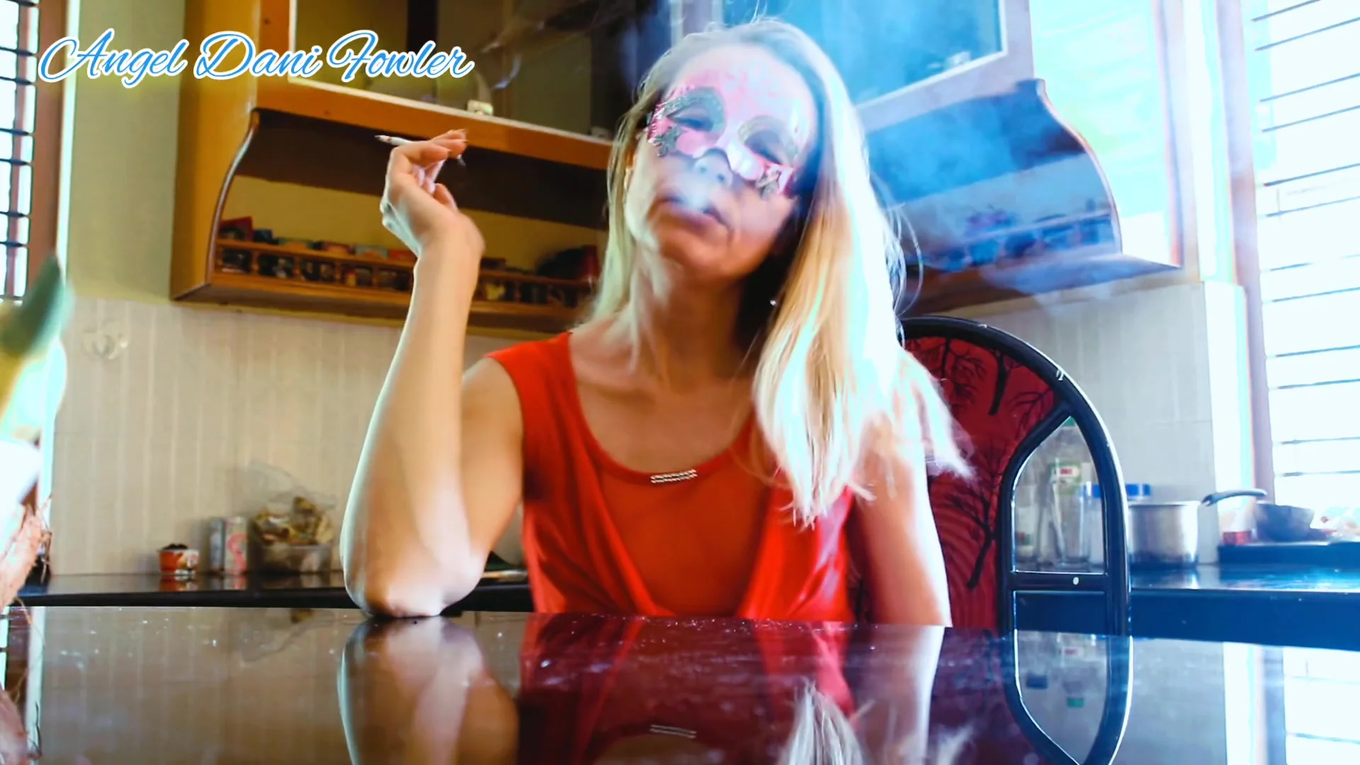 Hot Blonde Milf Love To Keep Smoking After Swallowing Warm Cum