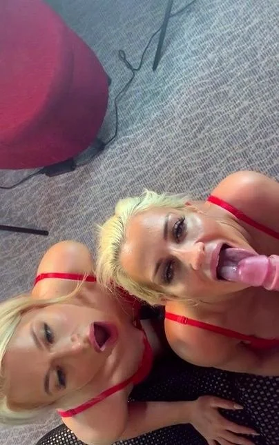 Blonde teen Kiara Knight hot POV fucking
