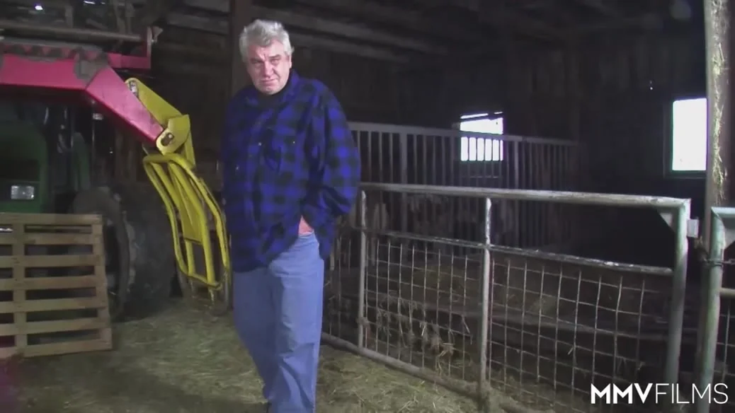 Fat German Step mom pounded in the barn