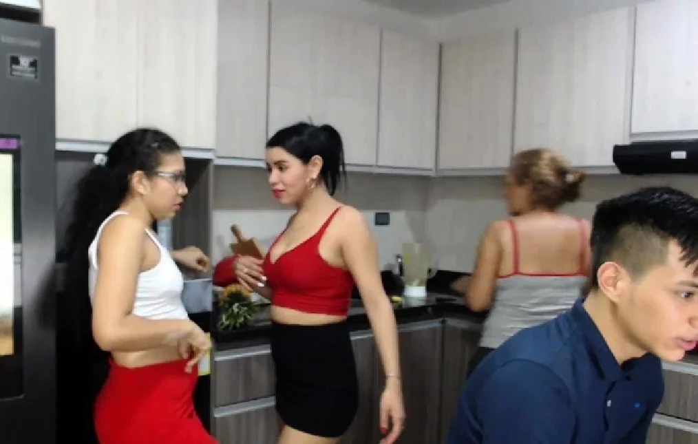 Strapon Sex porn movs from Strapon Sissies