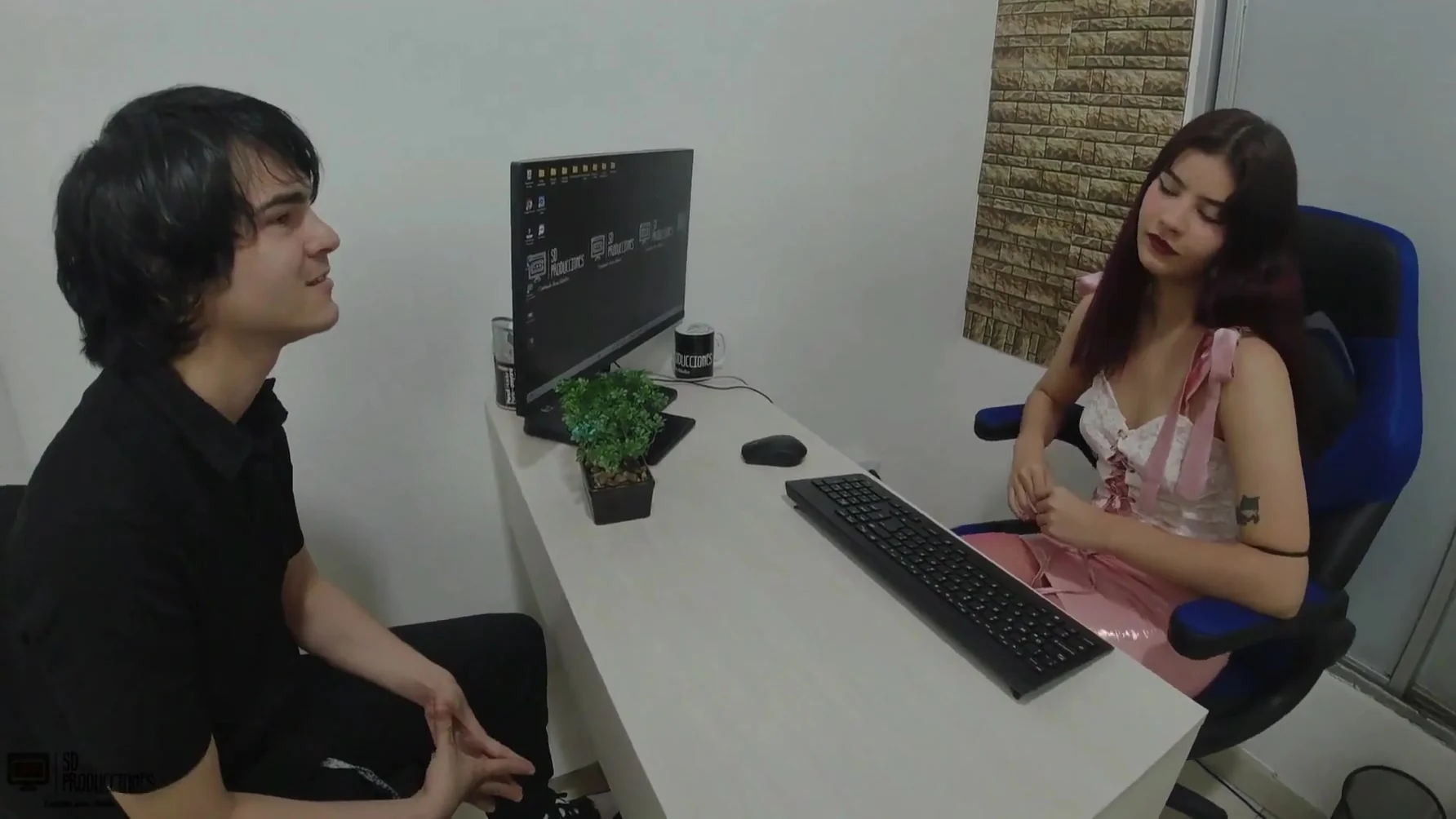 My Horny Boss Makes Me Undress So She Can Fuck Me And Give Me My Job - In Spanish