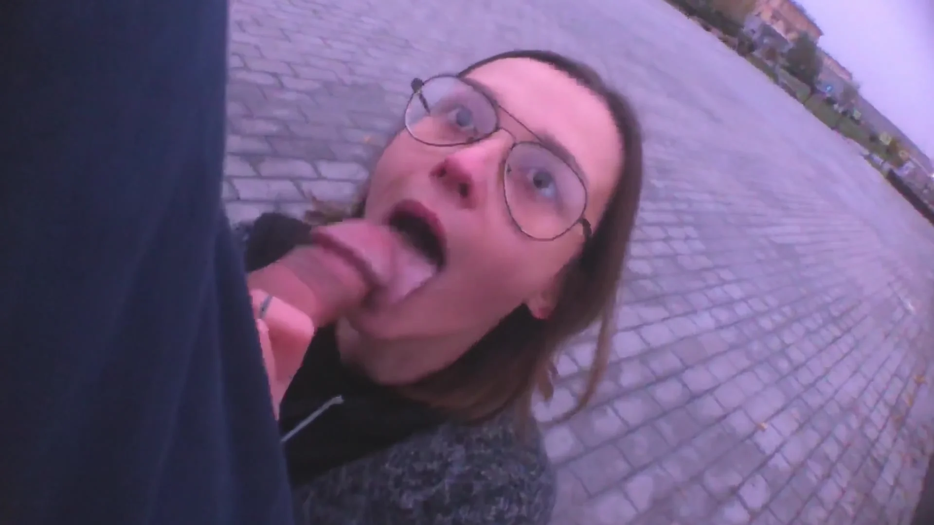 Very Public Outdoor Blowjob On The Streets! Got Caught Full Video