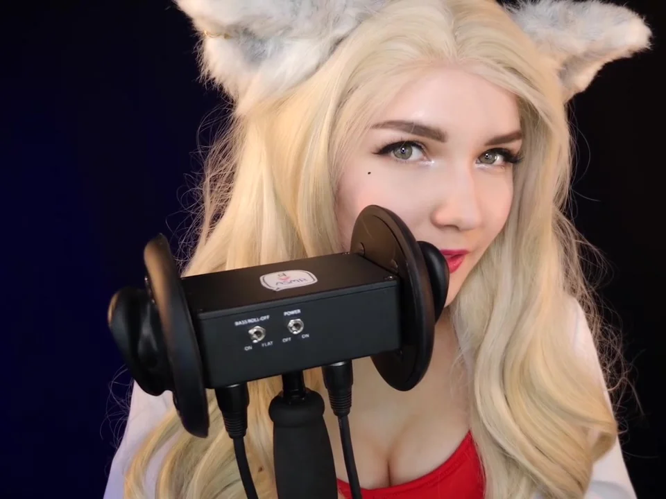 Kittyklaw Asmr - White Furry Mouth Sounds