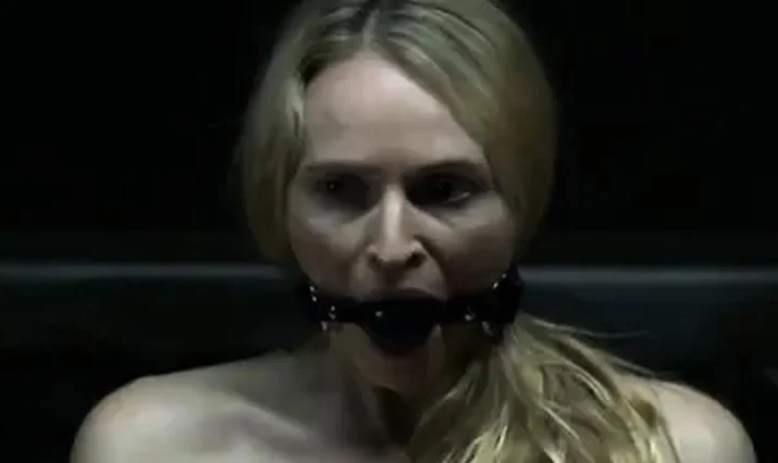 Blonde Danish BDSM: Smukke Mennesker (2010)