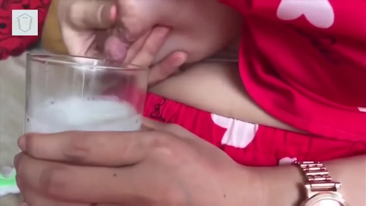 Big Tits VietNam Step mom Breast Milking