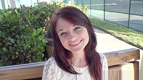 Petite teen 18+ swallows cum