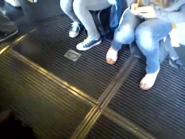 Public Feet 30