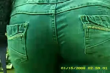 Young brazilian girl's hot butt...