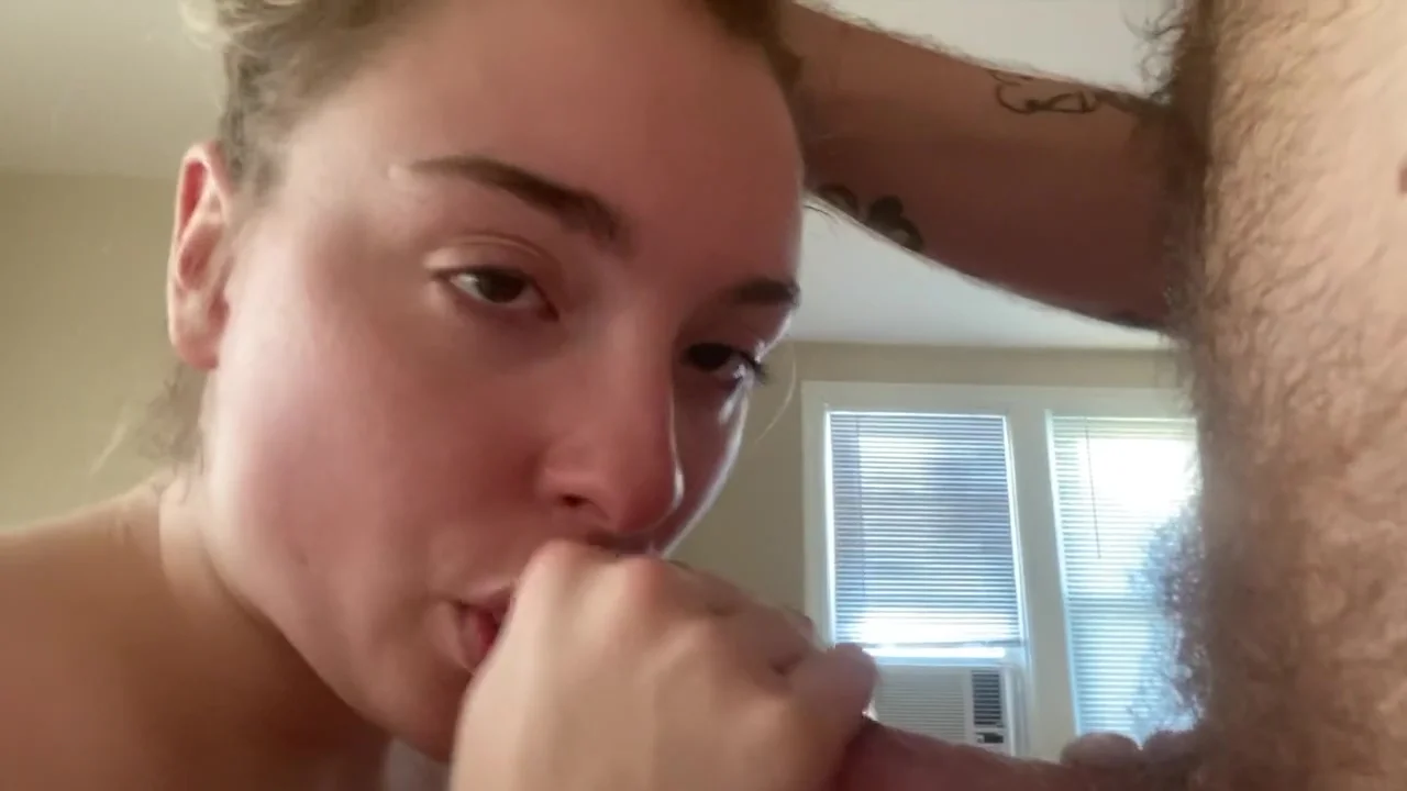 Quarantined Fucking And Sucking With Hairy Pussy Big Tit Blonde
