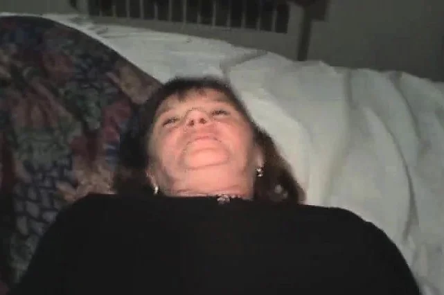 Nasty mature hooker Pattie gets her cunt fingered and gives a blowjob