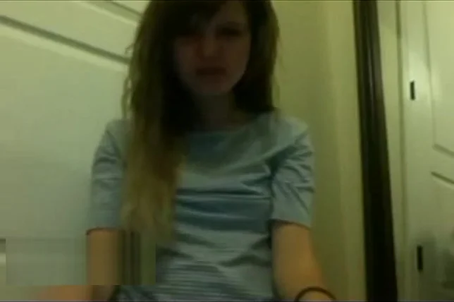amateur teen 18+ gets horny