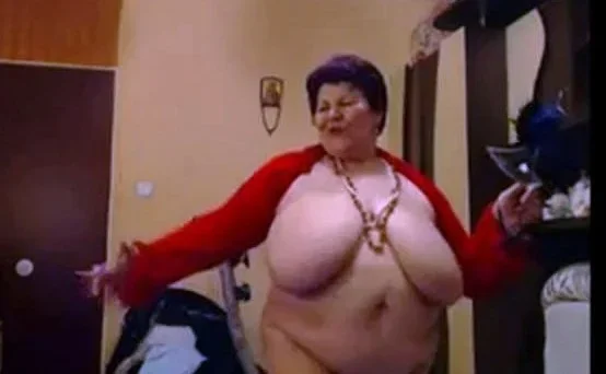 Big-Titted BBW Granny Dances on Webcam