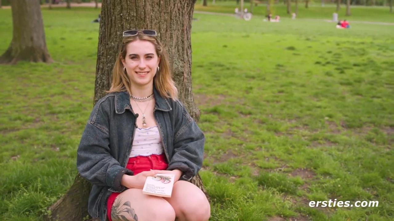Babe Alice T Orgasms Herself To New Dimensions After A Trip To The Park & Baking Macarons