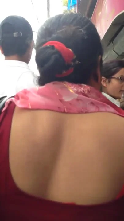 nepali sexy aunty showing red bra