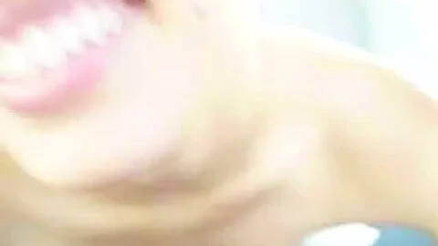 Mexican girl sucks cock in car