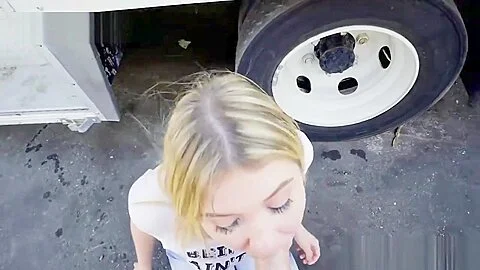 Pretty amateur Czech babe gets pussy screwed for money