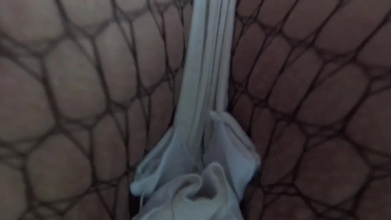 Horny Fishnet Ass Dancing And Shaking By Carla - SoloAustria