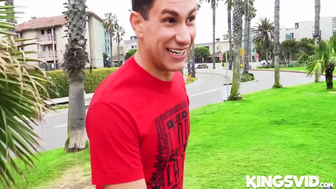 Honey Gold In Street Twerker