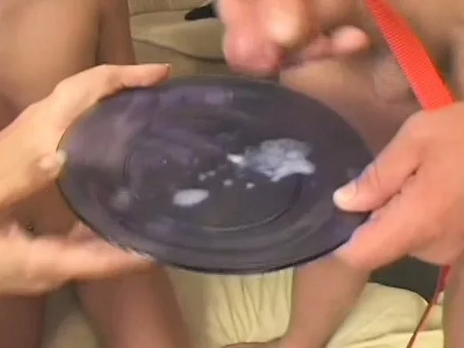 Master invited her friend to meet her fuck slave, he came on a plate