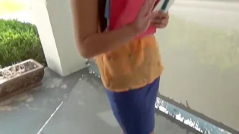 Real Estate Agent Tries to Seduce Buyer By Shoeplay