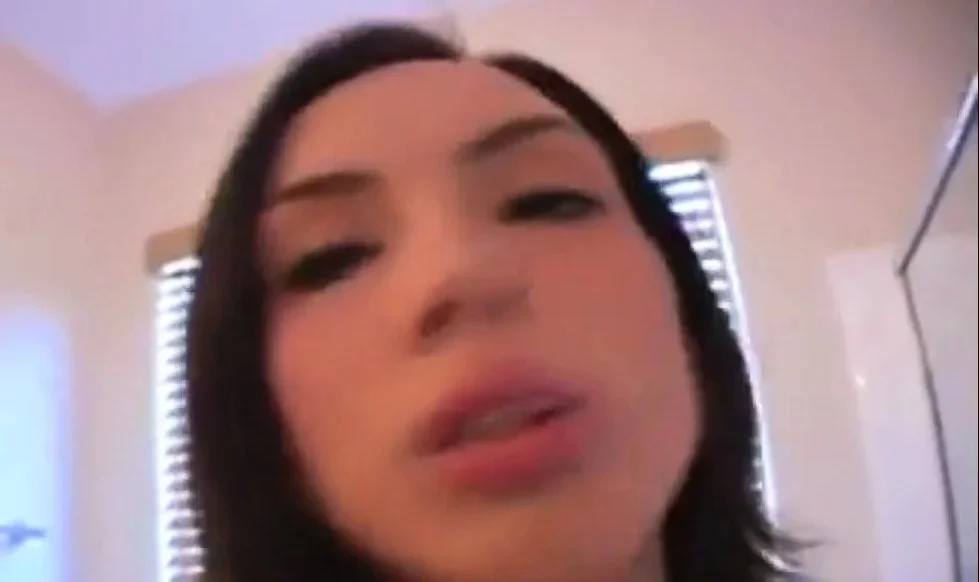 Intimate homely movies of me masturbating (Camilla)