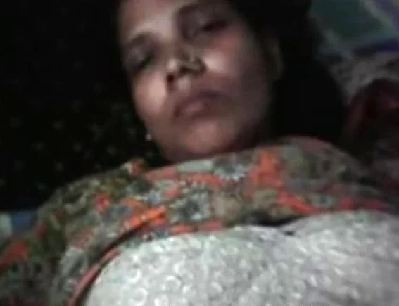 Indian Mature Shaved Pussy Fucked With Bf