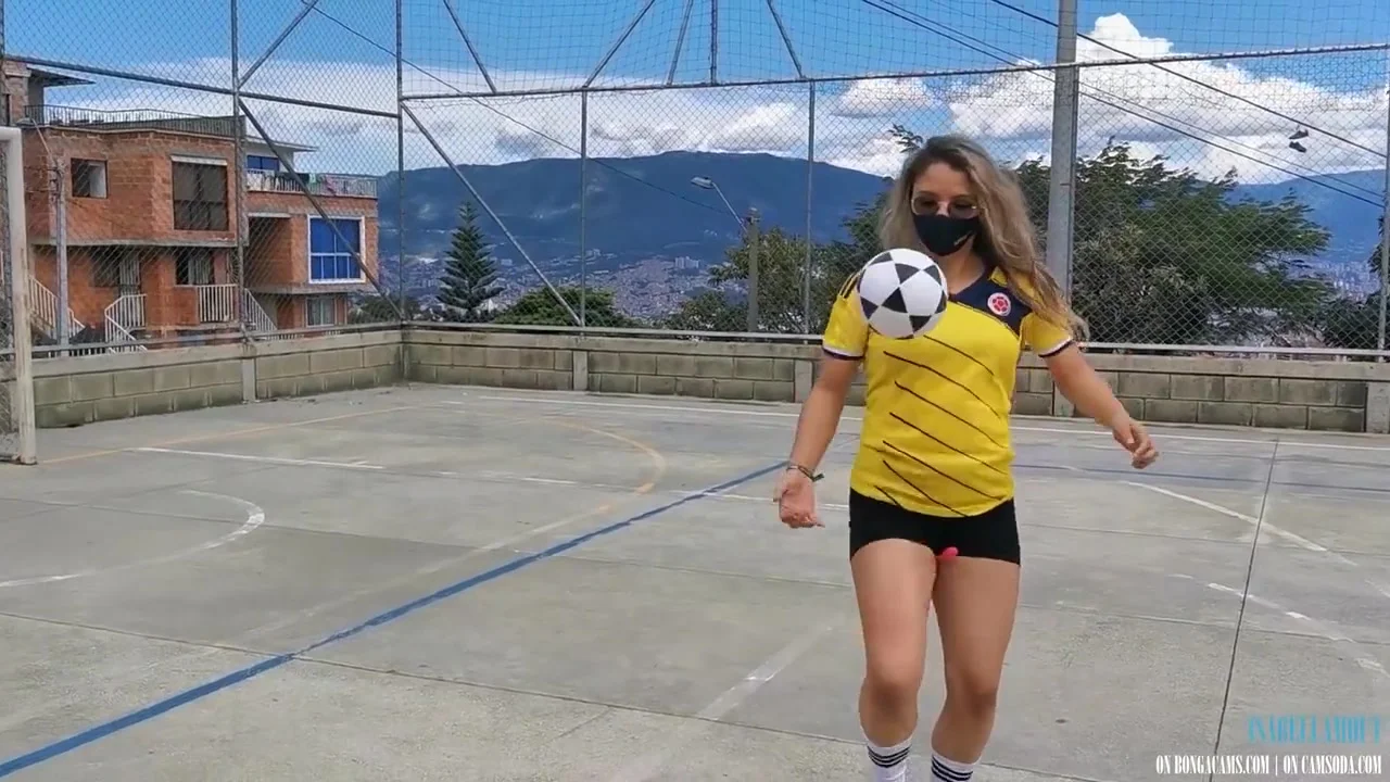 I Was Dared To Play Football With My Lovense Lush On, Watch How I Squirt On My Pants!