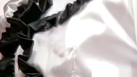 Eurobabe Amirah Adara facialized as a maid