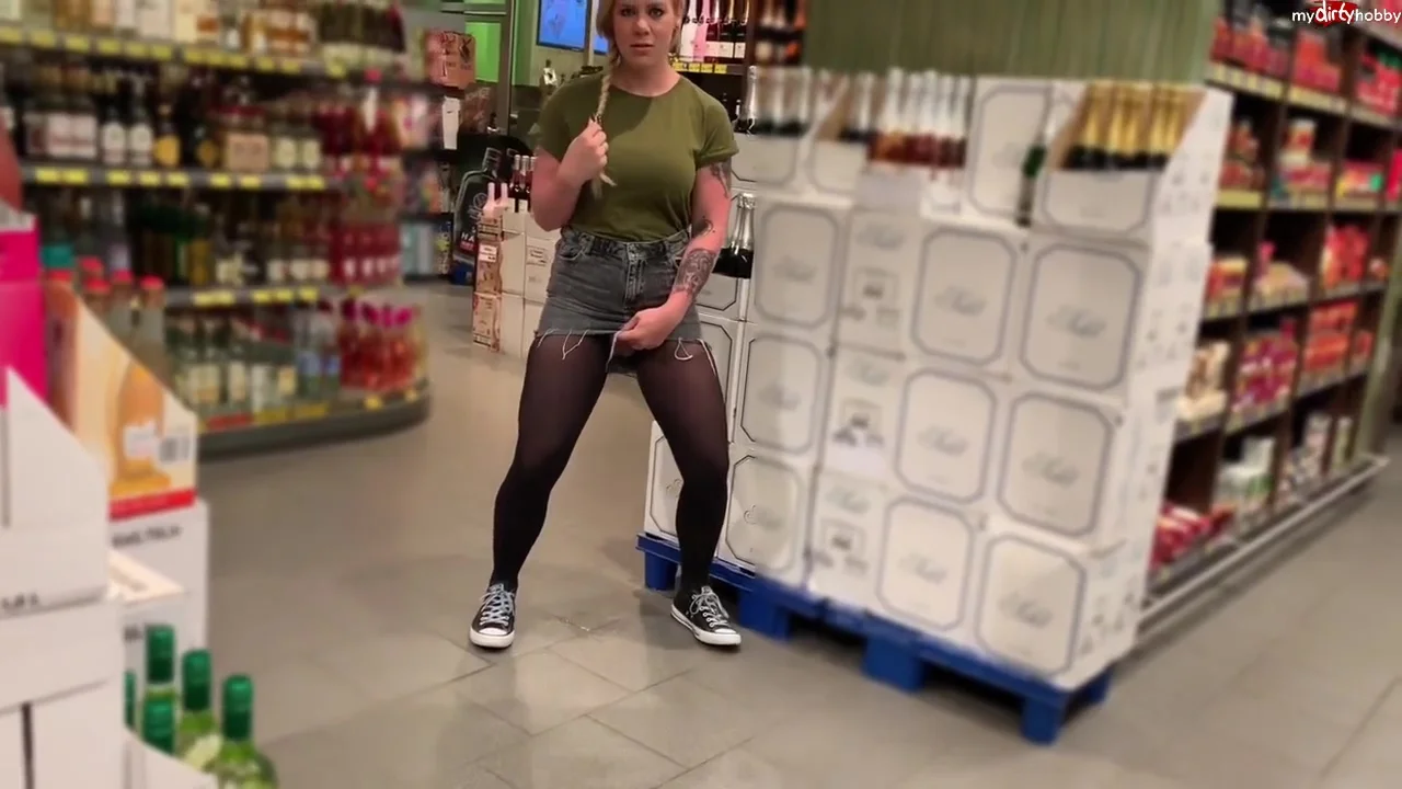 Extrem Public Das Revier Markiert - Lebe With Devil Sophie