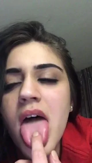 American teen 18+ Fingered By Her Boyfriend On Periscope