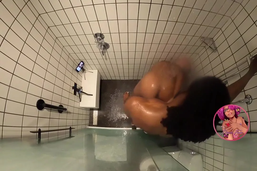 Ebony Anime Cosplayer Gets Fucked In Shower 19 Min With Peach Fuzz