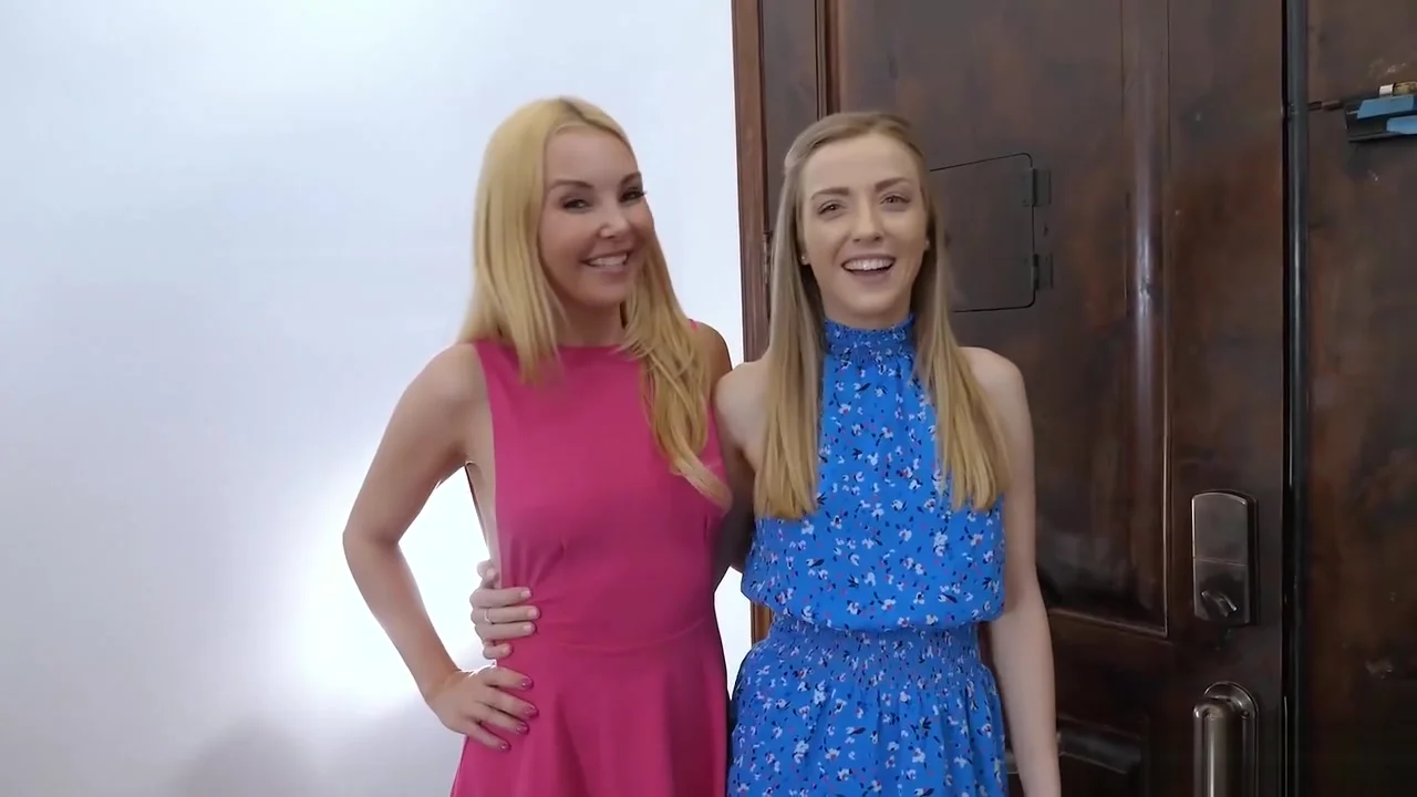 Caught my MILF stepmom eating out the pussy of my new