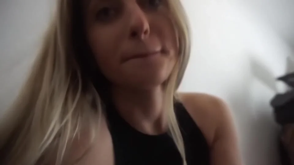 Claud Asmr - Flirty Girlfriend