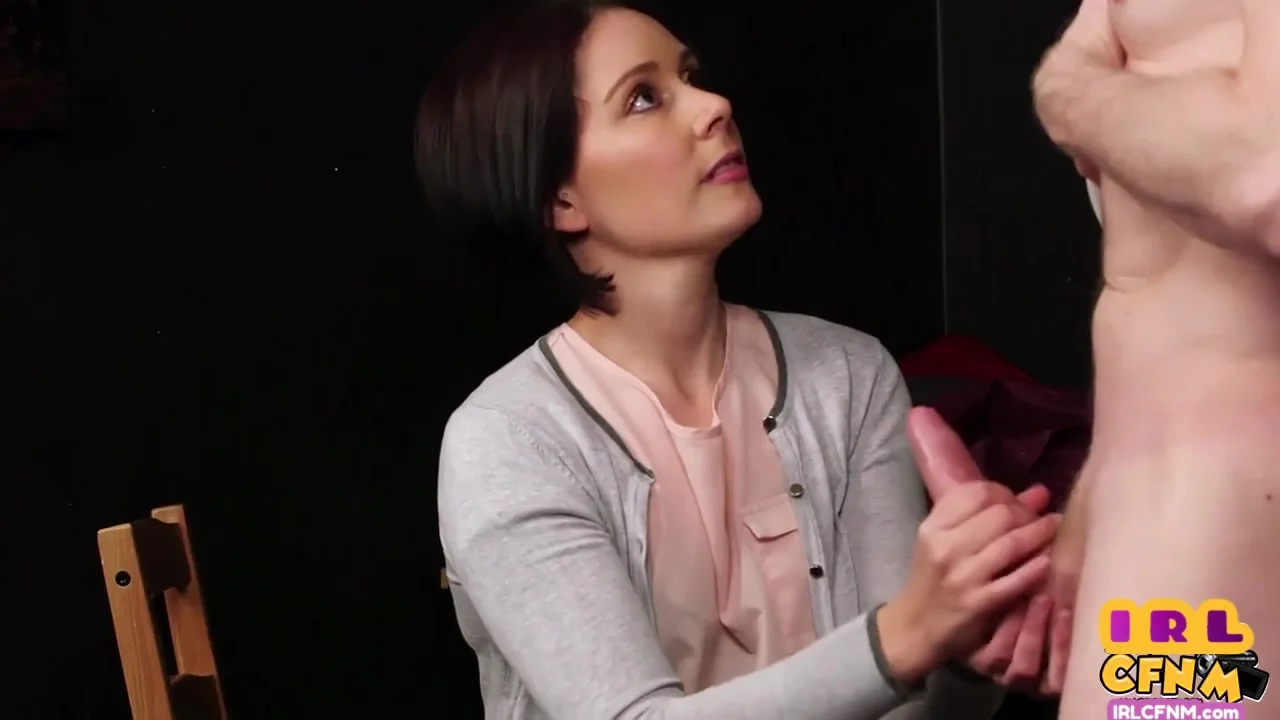 Cfnm Amateurs Stepmom In Stockings Sucks And Jack Off Knob
