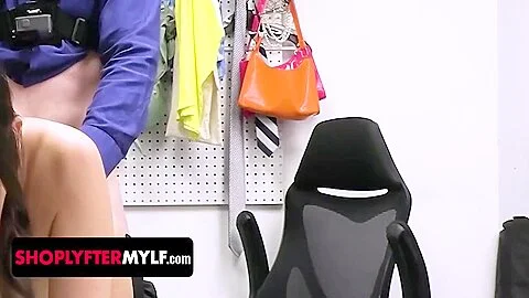 Rights Activist Angelina Gets Caught Breaking Into The Pet Store