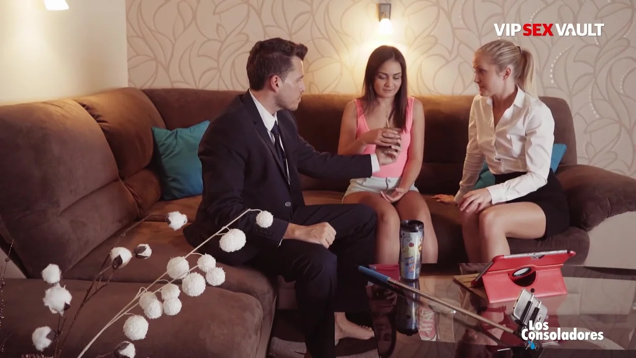 Anina Silk Joins Kinky Couple Andy Stone & Sicilia For Steamy Threesome