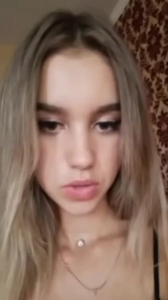 Hottest Russian Cutie Poking Her Nipples Out On Periscope