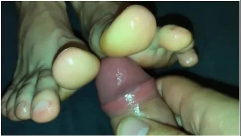 Sexy Wife In Amateur Footjob #80 Wife Tease Me With Her Sexy Toes And Feets, Close Up