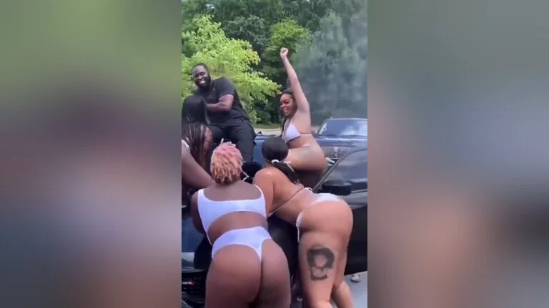 Big Booty Car Wash