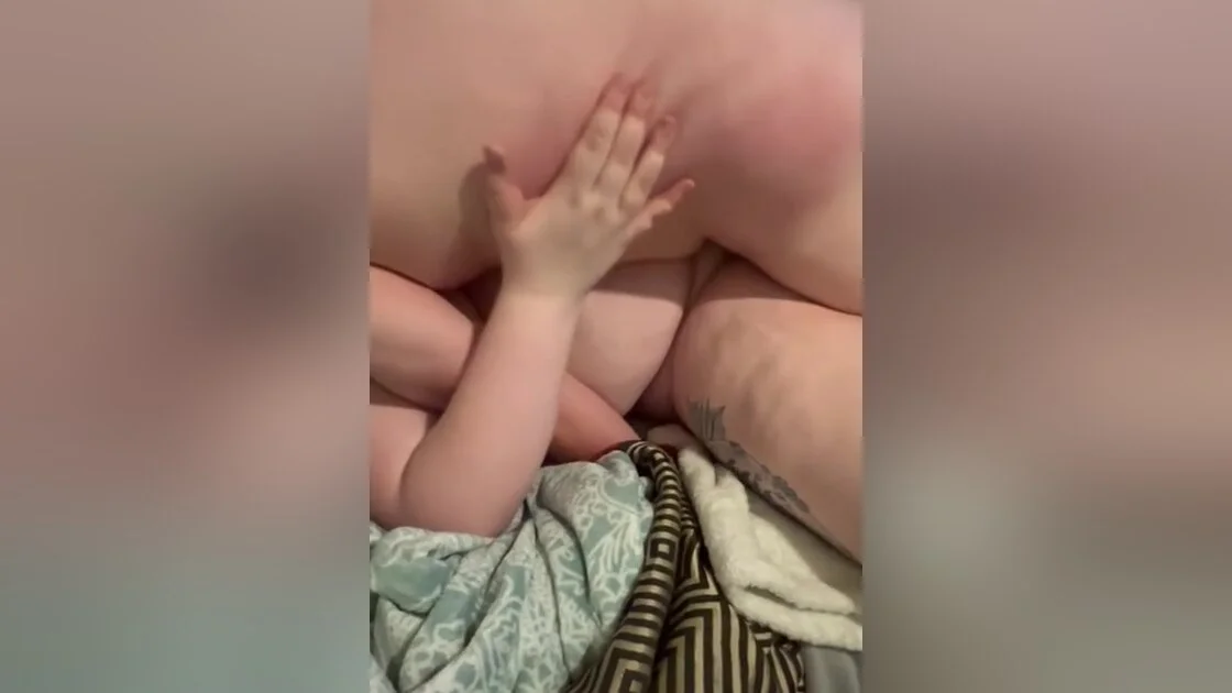 Fucking Wife To Orgasm Cum Inside