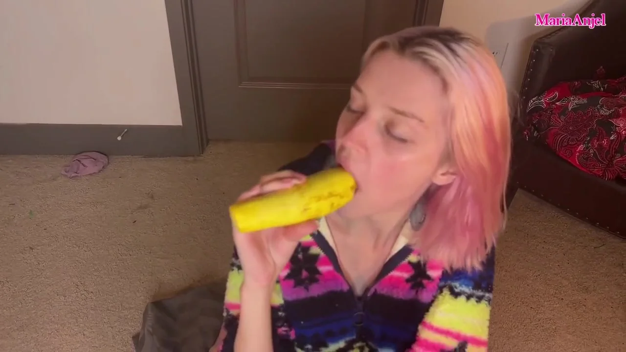 Asmr-squash Sucking