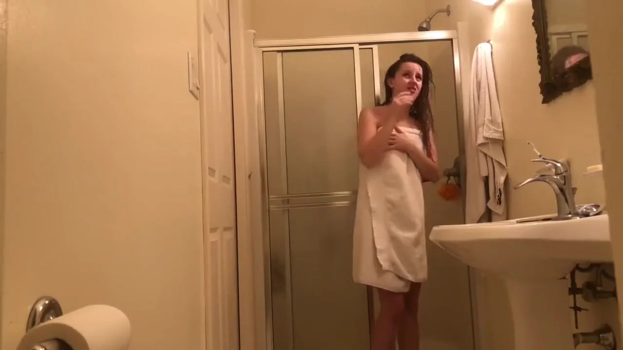 GREAT ASS 18 year old REAL in our bathroom - more on my profile