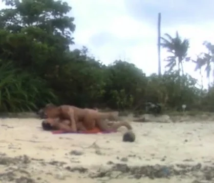 Hidden beach love motion