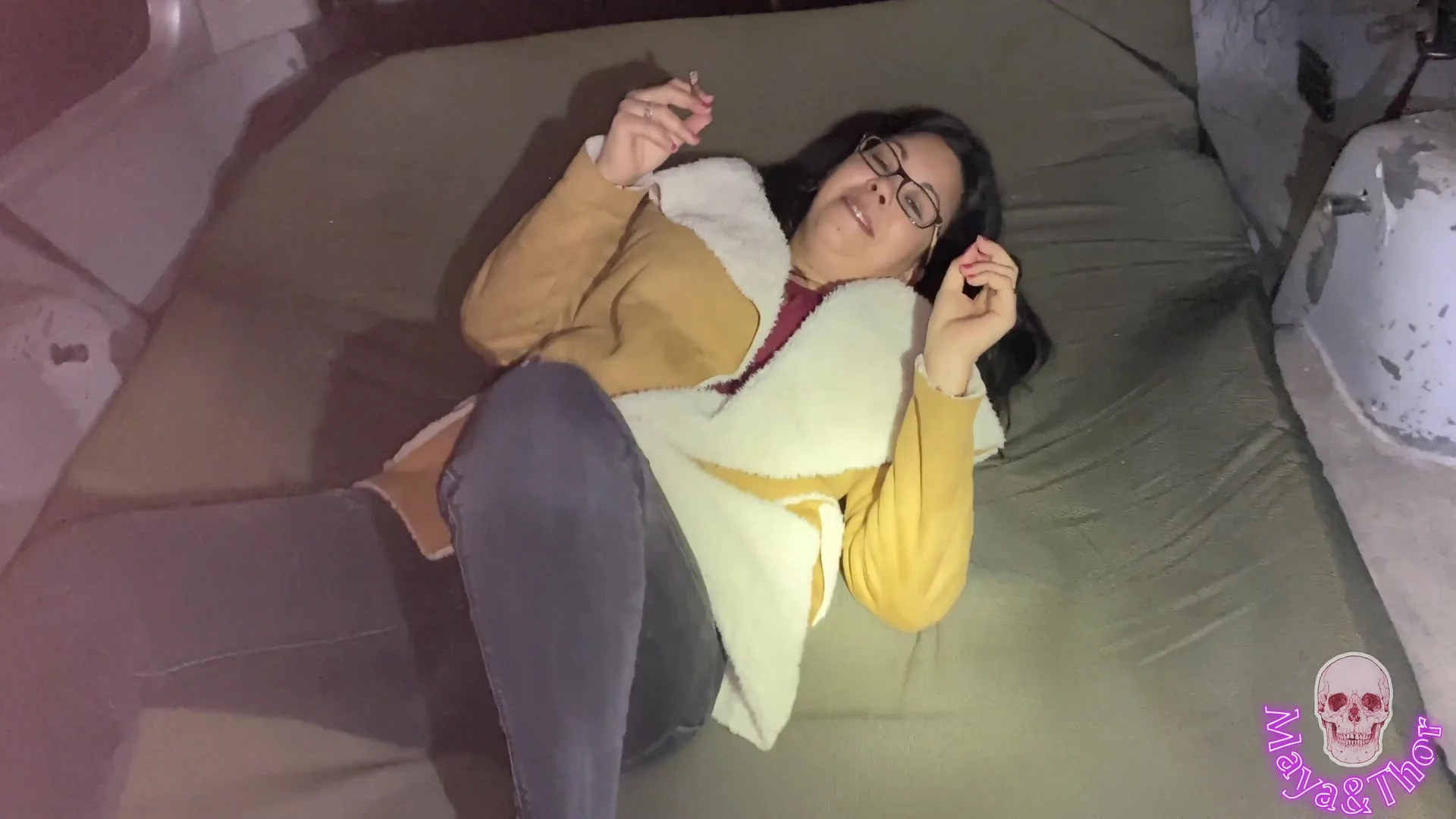 The Spanish Woman Masturbates In The Van And Shows Her Tits In The Street