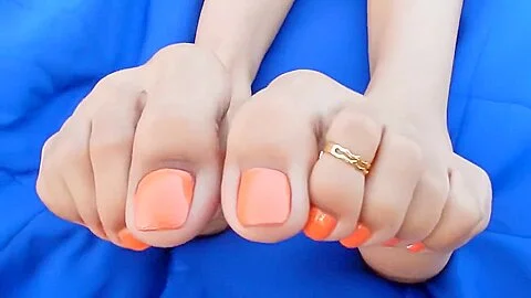 you can learn every fucking pixels of Amara feet here