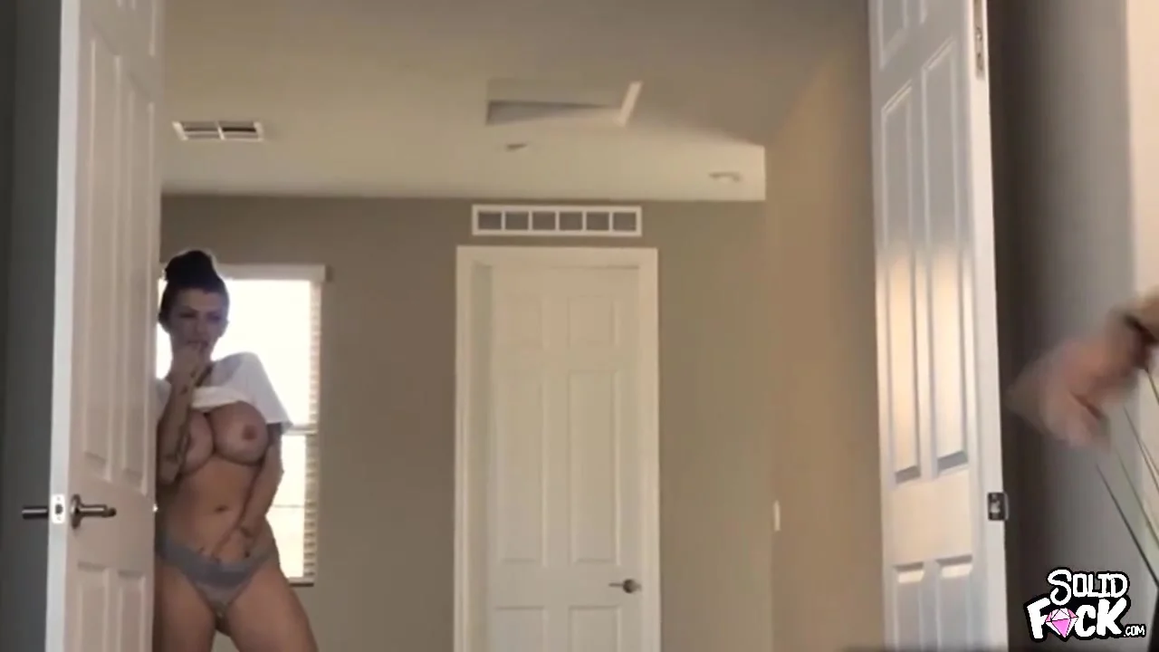 Joslyn James In Alluring Babysitter Wants Cock As A Salary
